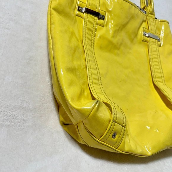 GUESS Large Tote Bag Bright Shiny Yellow with a Slight Water Stain - Fashionable - Picture 15 of 16